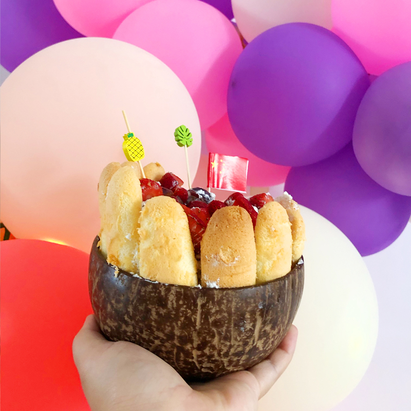 Cuenco de coco con nombre/logo - Dim Sum Basket reseña y precio